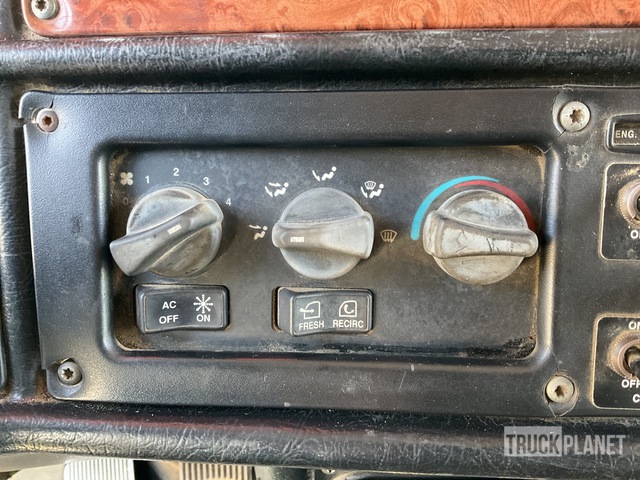 Peterbilt 379 Prime Movers