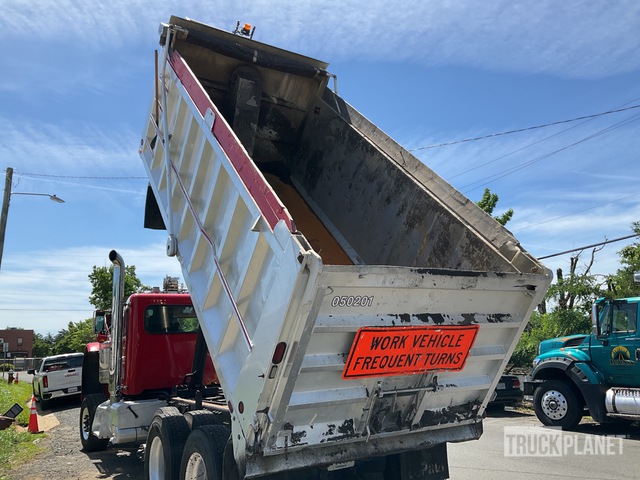 Peterbilt 379 Prime Movers