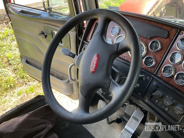 Peterbilt 379 Prime Movers