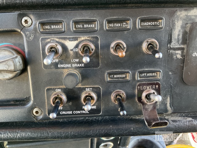 Peterbilt 379 Prime Movers