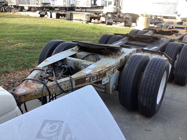 2002 Trailmobile Dolly