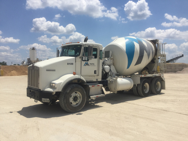 2008 Kenworth T800 T/A Mixer Truck 2008 Kenworth T800 T/A Mixer Truck