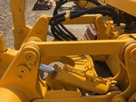 Hydraulics with Ripper Cylinders