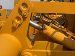Hydraulics with Ripper Cylinders