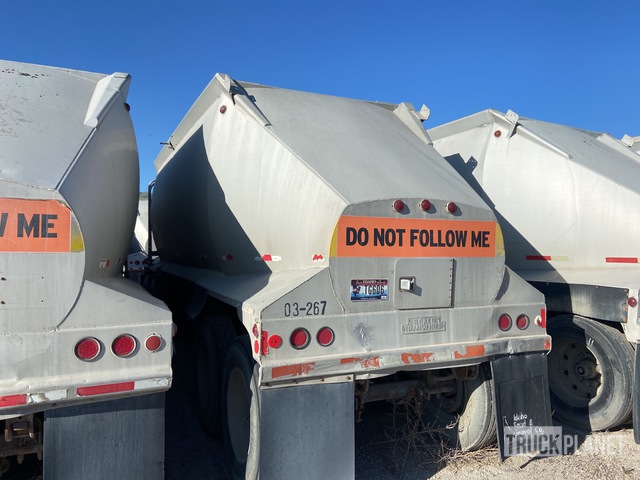 1983 Beall Belly Dump Trailer in Pocatello, Idaho, United States