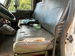 Cab with Seats/armrests