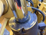 Hydraulics with Ripper Cylinders