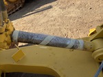 Hydraulics with Ripper Cylinders