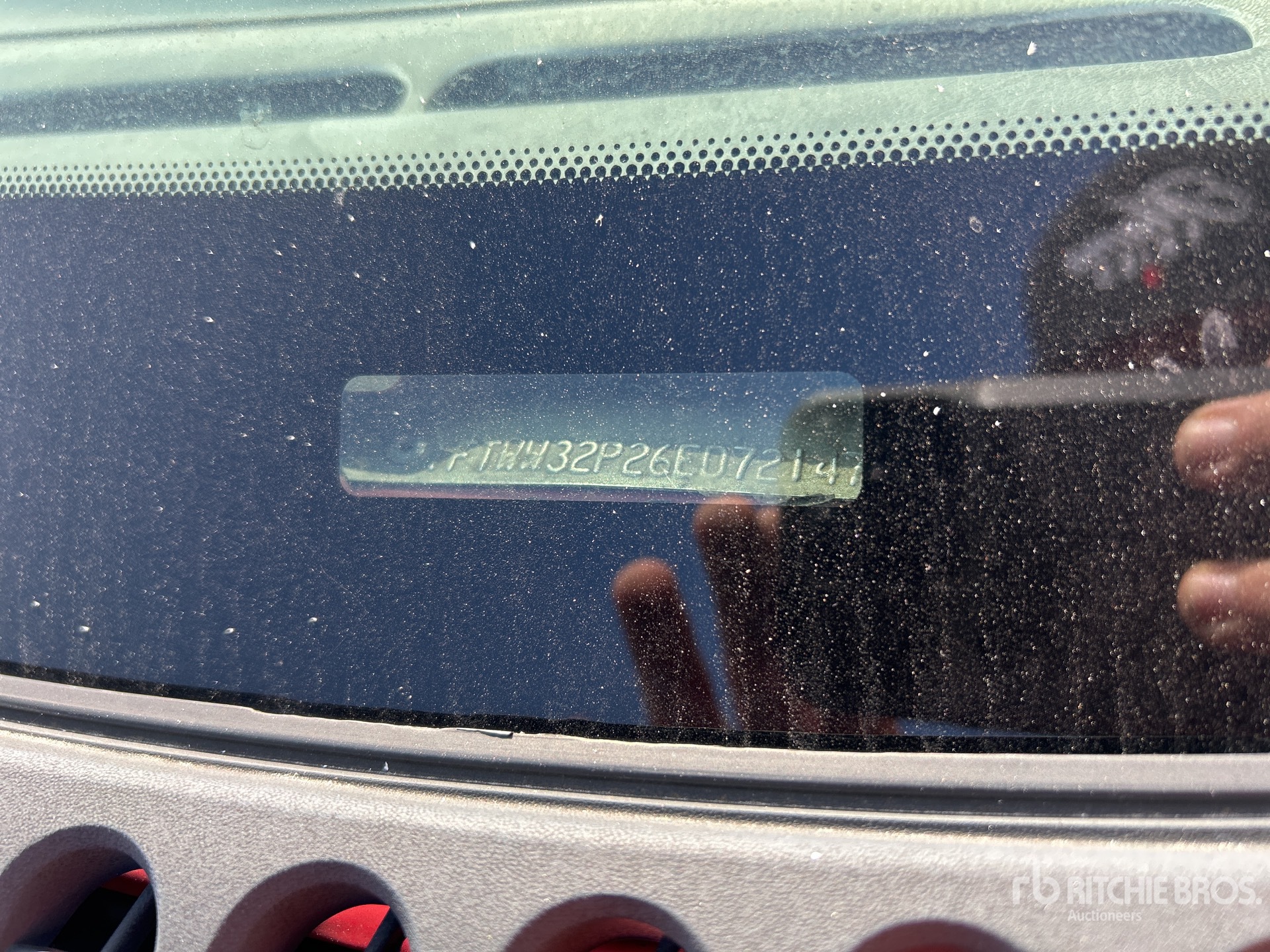 General Appearance with Numero seriale/numero d’identificazione del veicolo (VIN)