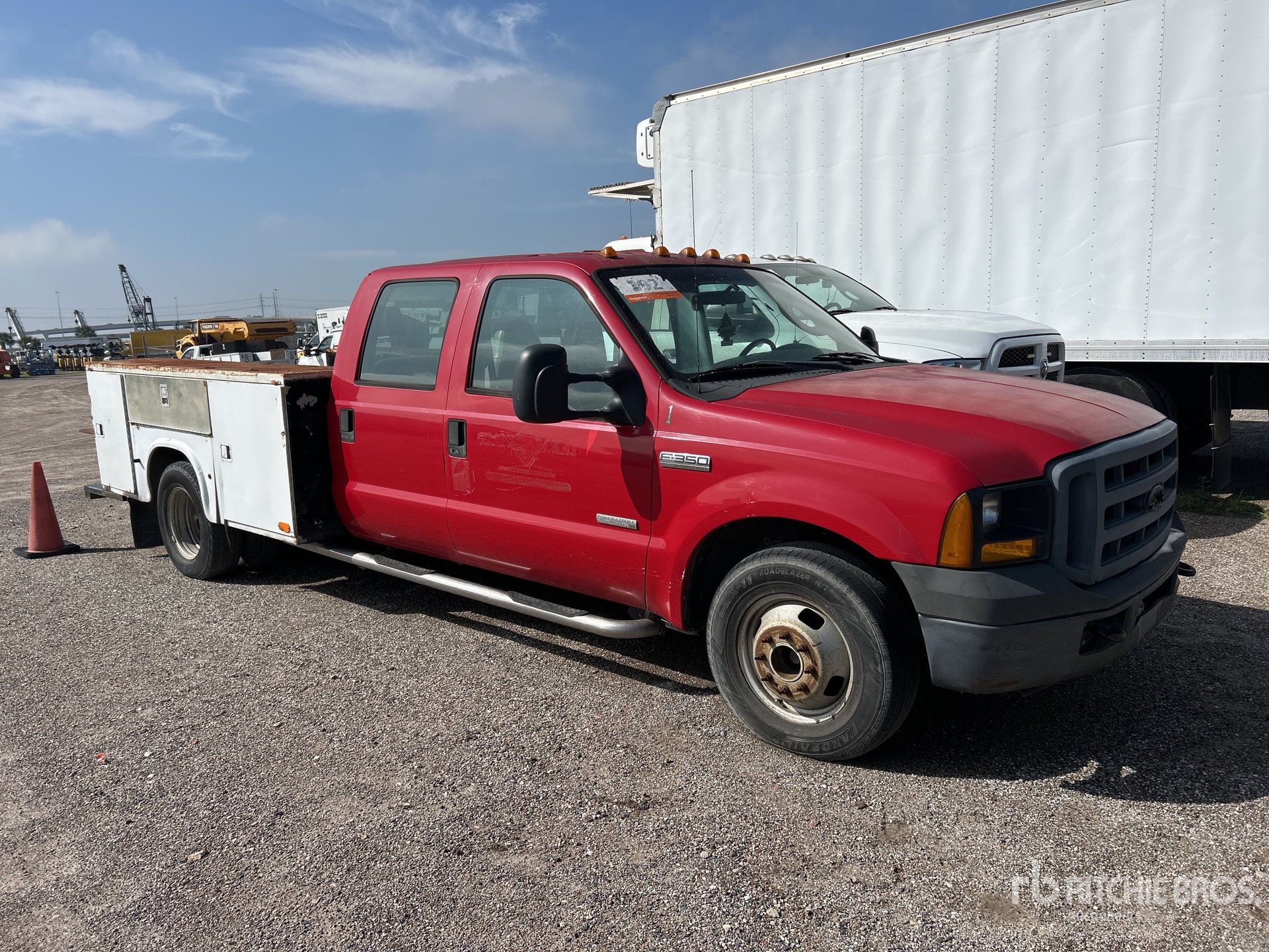 General Appearance with Foto, angolo anteriore destro