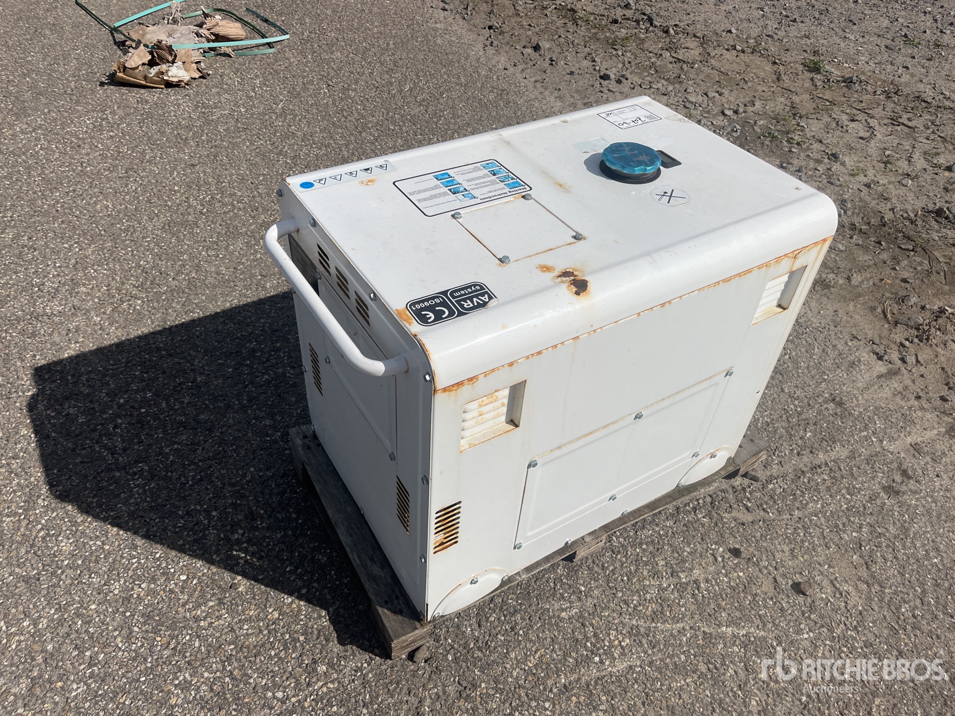 General Appearance with Picture, Right Rear Corner