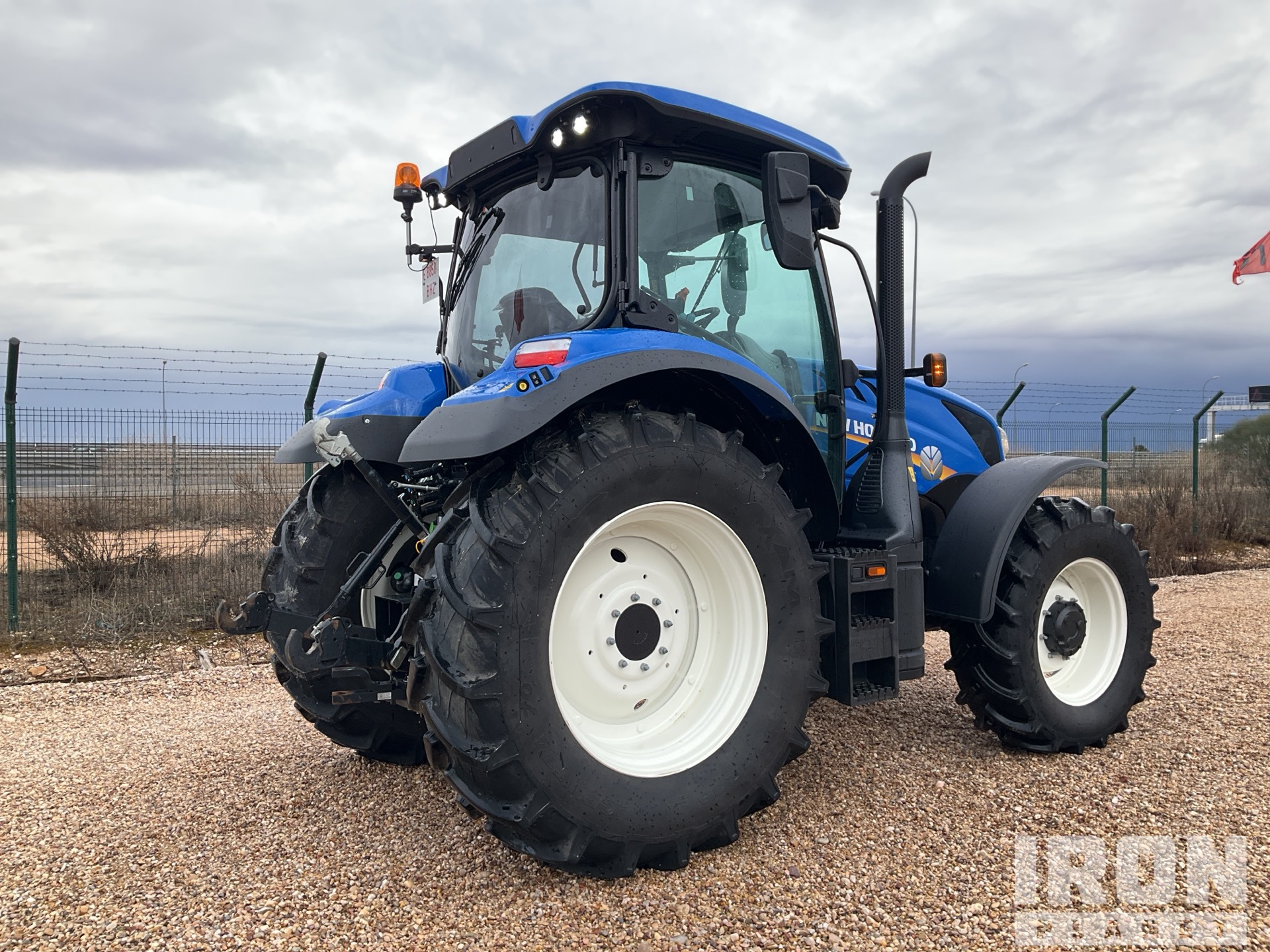 General Appearance with Imagen: esquina trasera derecha