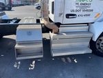 LD716373 - 2020 Peterbilt 579: Steps