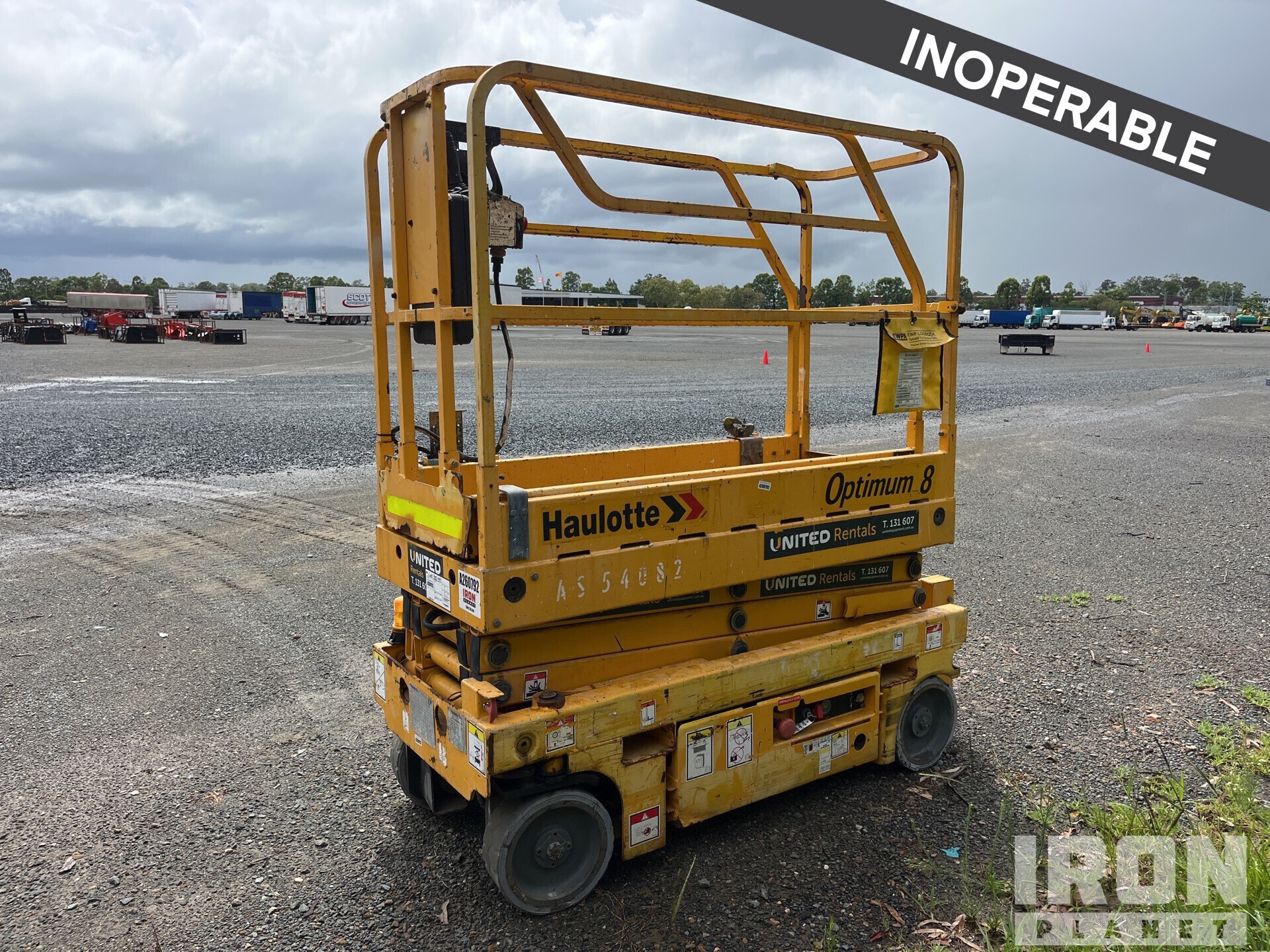 General Appearance with Picture, Left Front Corner