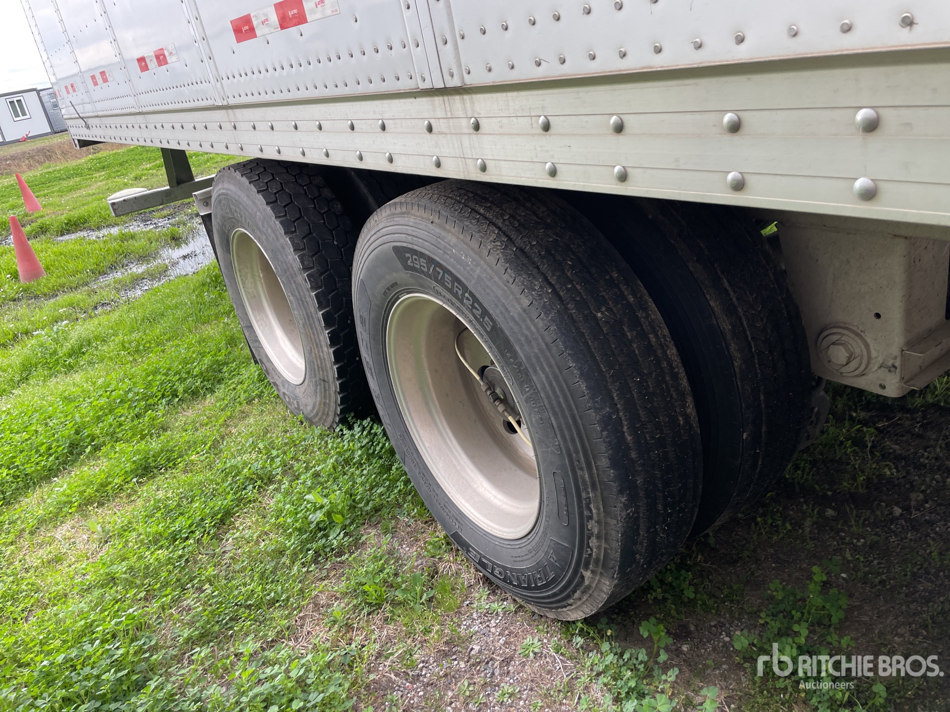 2022 Atro 53 ft x 102 in T/A