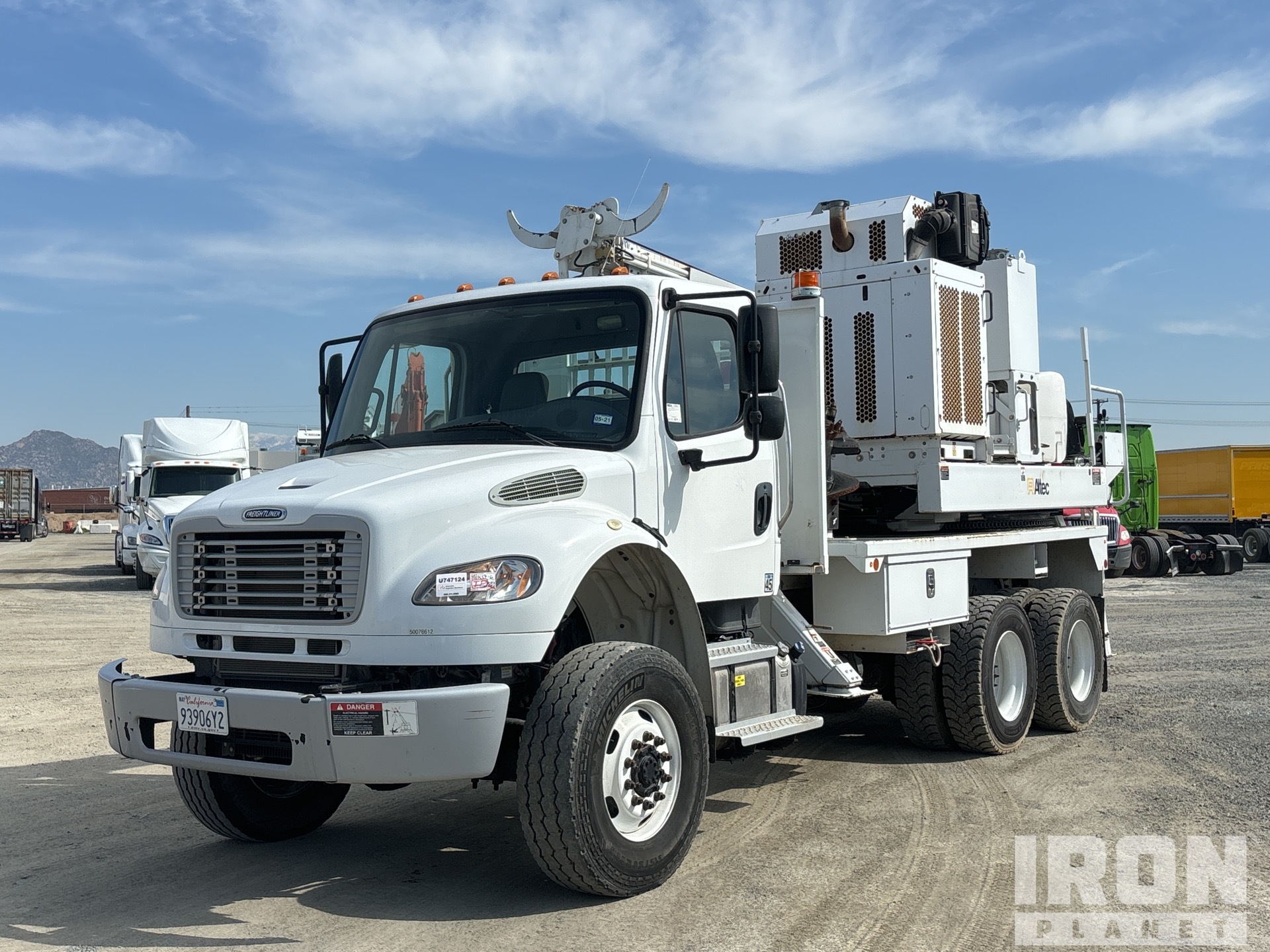 General Appearance with Featured Photo