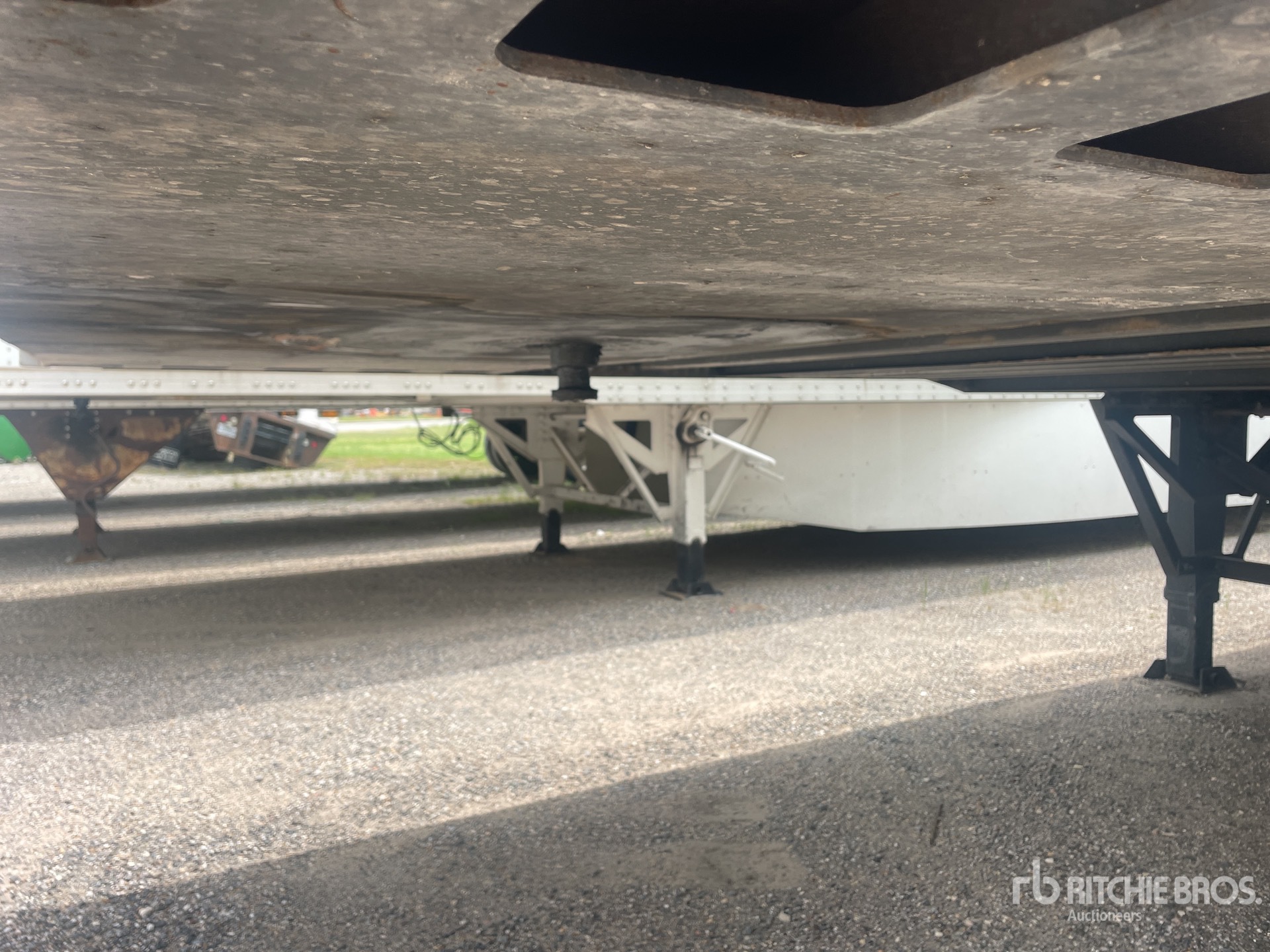 2022 Atro 53 ft x 102 in T/A