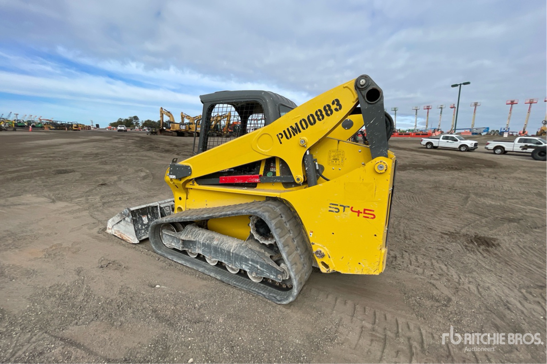 General Appearance with Foto, angolo posteriore sinistro