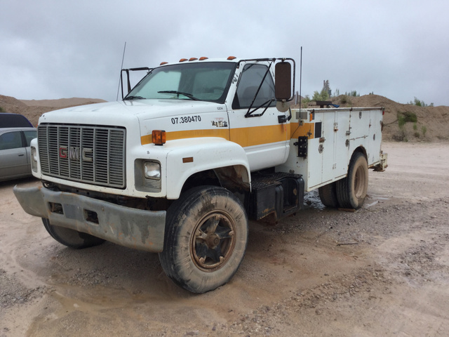 1995 GMC C7H042 Utility Truck