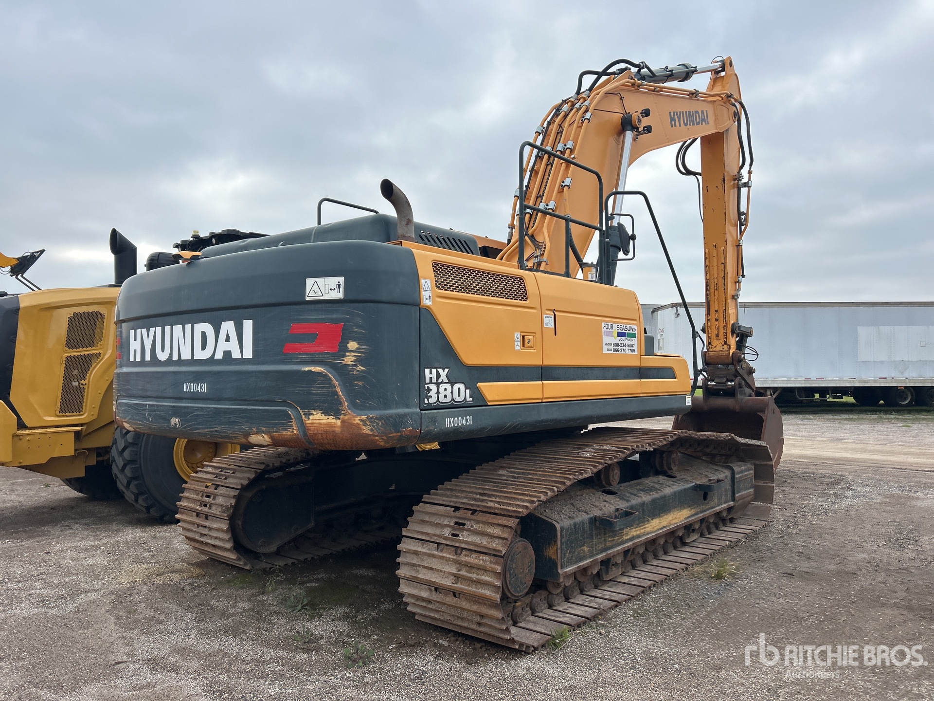 General Appearance with Picture, Right Rear Corner