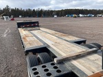 Trailer Chassis with Deck/ Floor Condition