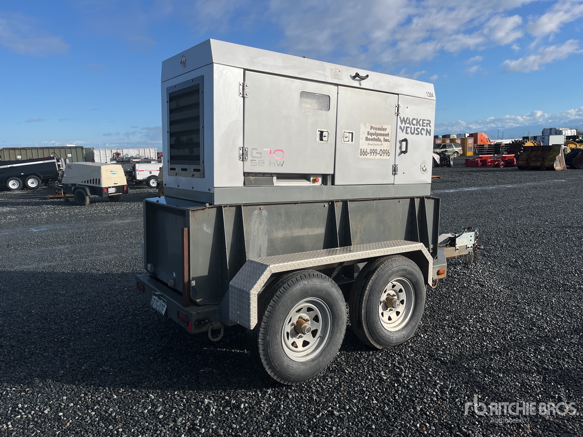 General Appearance with Picture, Right Rear Corner