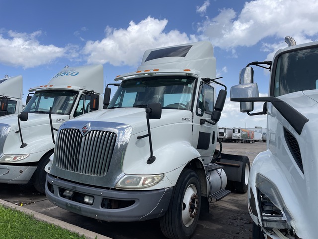 2010 International 8600 4x2 S/A Day Cab Truck Tractor 2010 International 8600 4x2 S/A Day Cab Truck Tractor