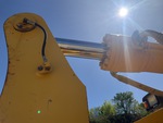 Hydraulics with Bucket Tilt Cylinders