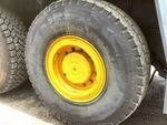 Underbody with Final Drives