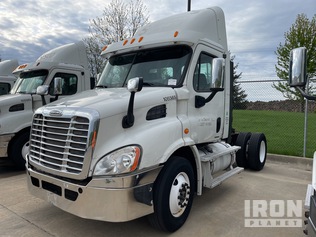 Freightliner 2010 Cascadia 113 4x2 S/A Day Cab (Inoperable) — occasion