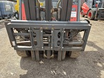 Hydraulics with Fork Positioning Cylinder (on fork carriage)