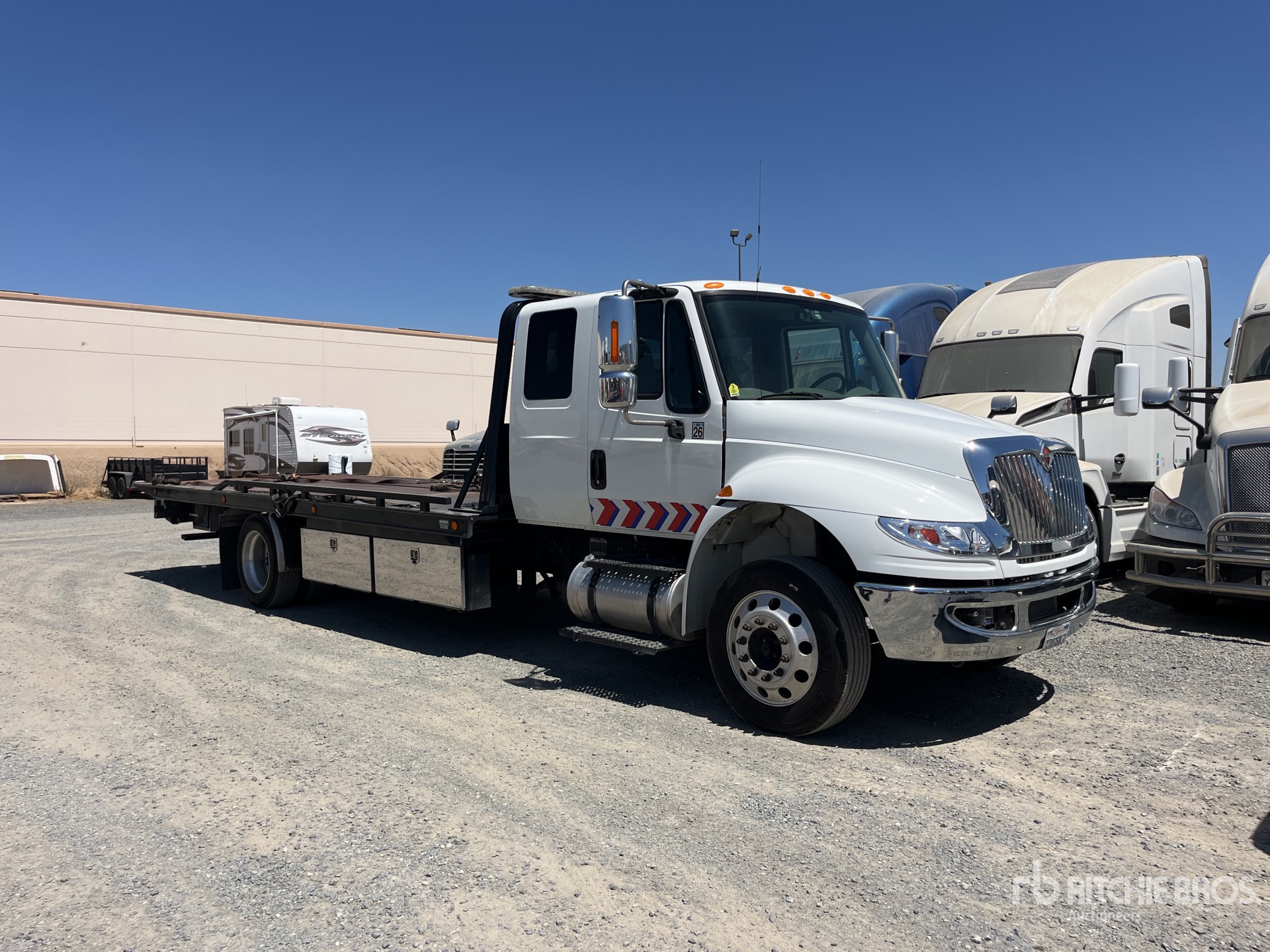 General Appearance with Picture, Right Front Corner