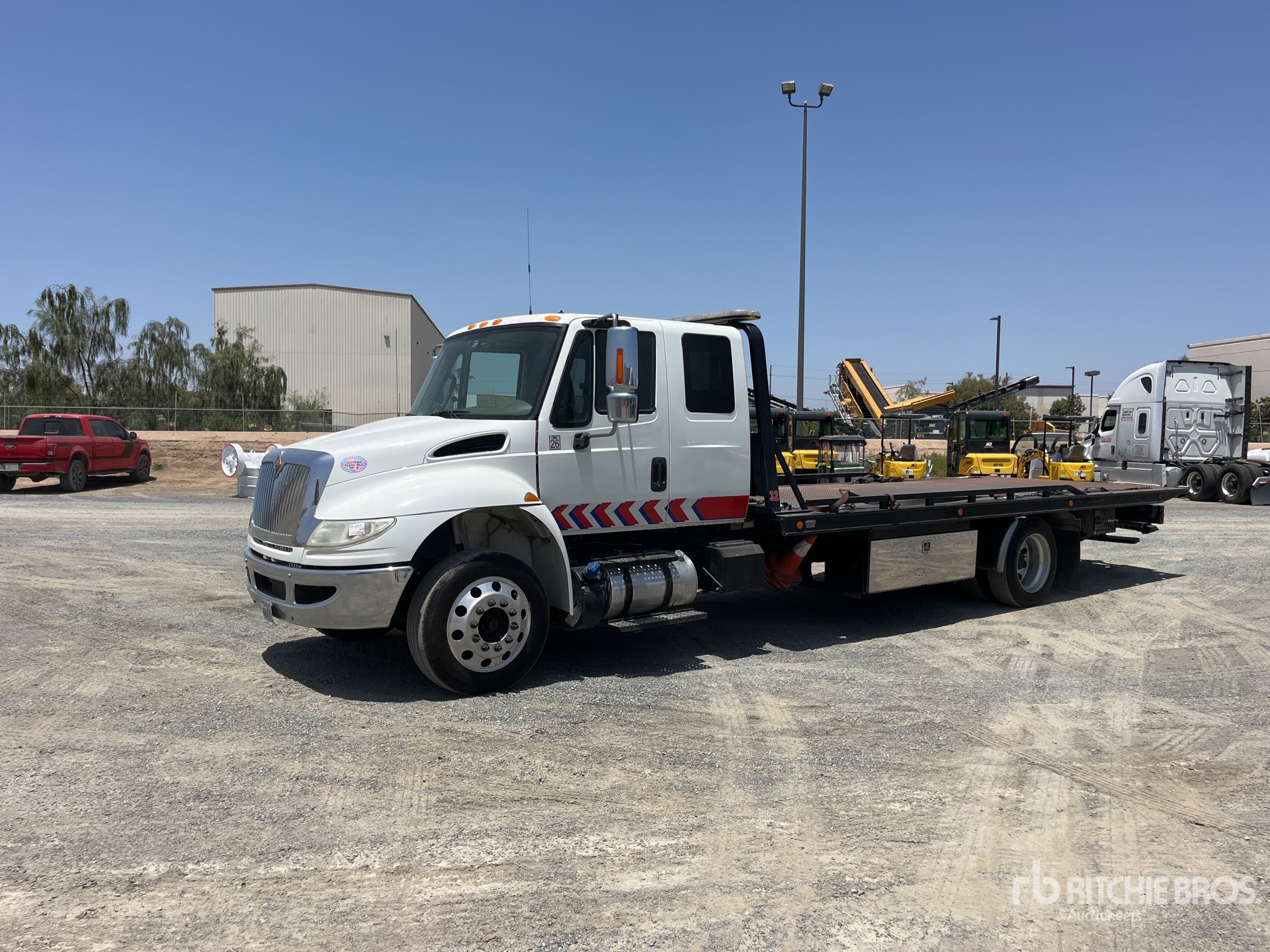 General Appearance with Picture, Left Front Corner