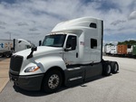 MN279405 - 2021 International LT625: Picture, Left Front Corner
