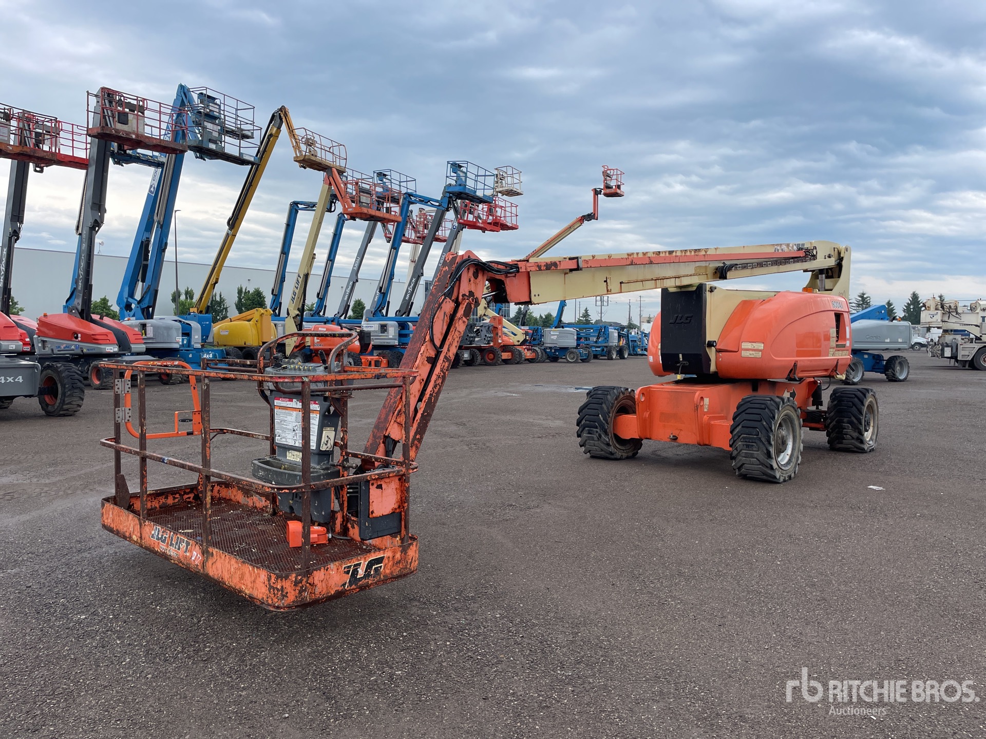 General Appearance with Picture, Left Front Corner