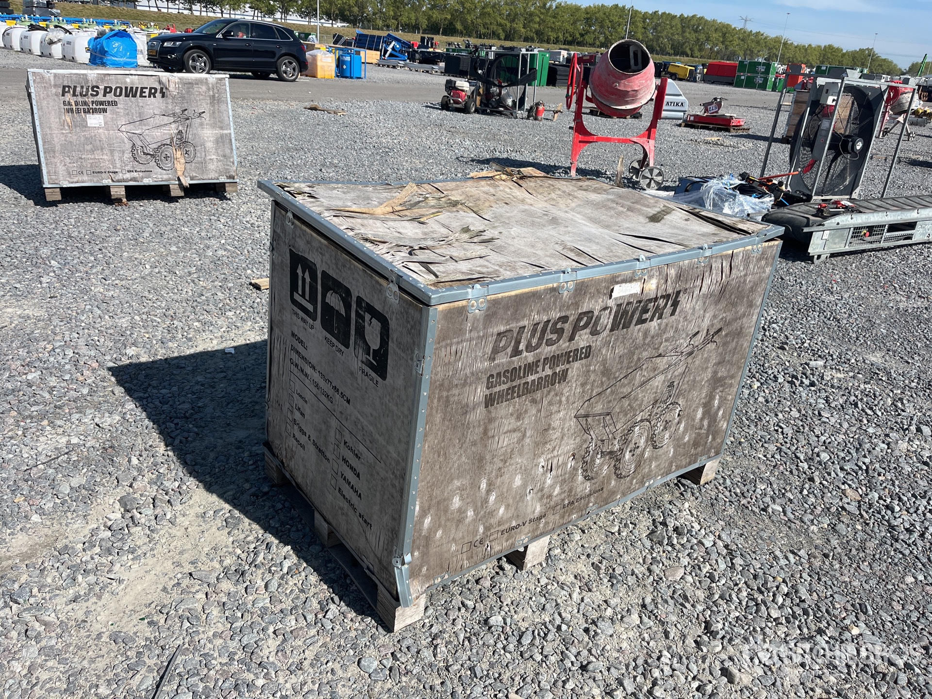 General Appearance with Picture, Right Rear Corner