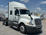 MN268049 - 2021 International LT612556HR: Picture, Right Front Corner