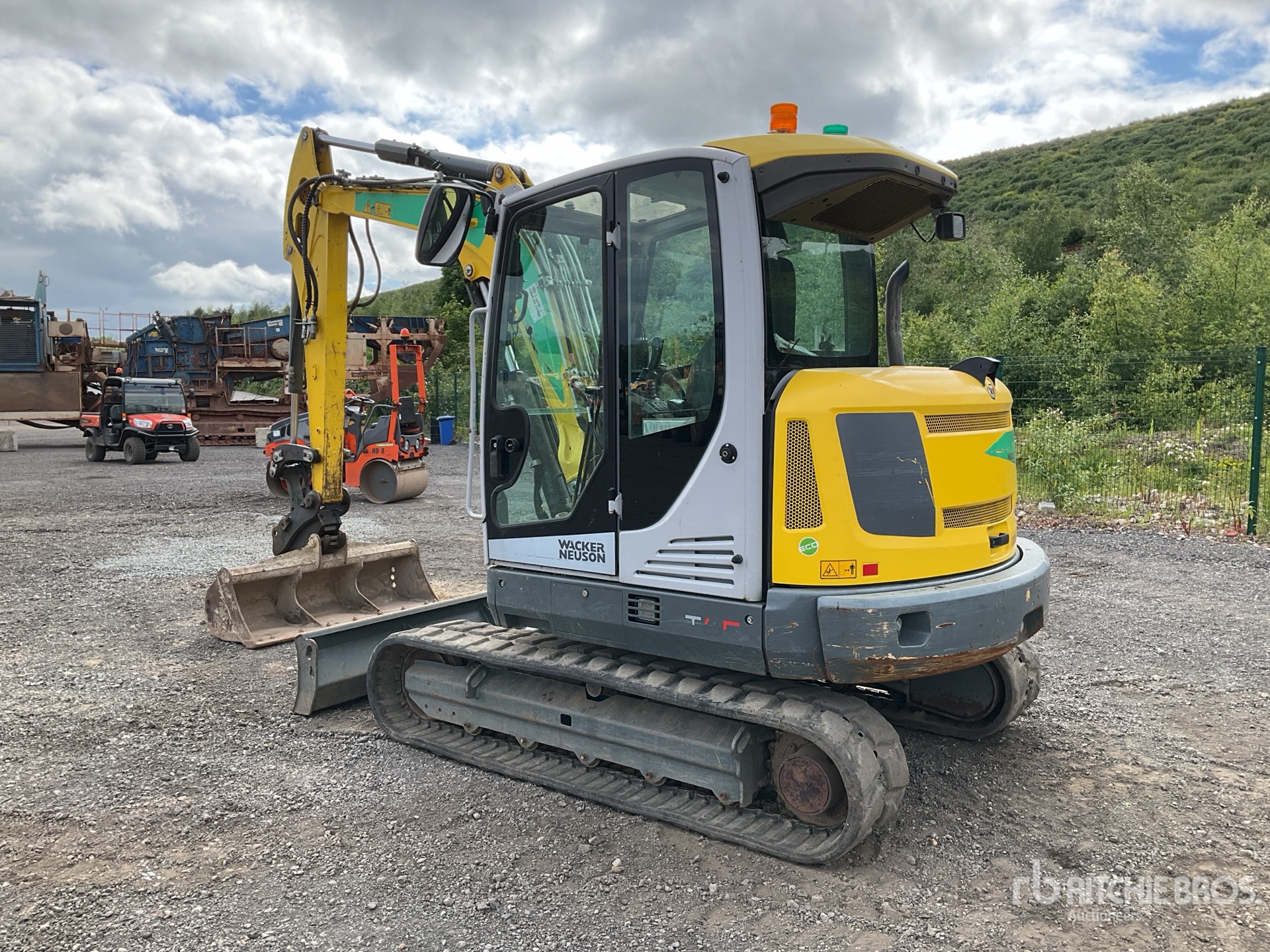 General Appearance with Picture, Left Rear Corner