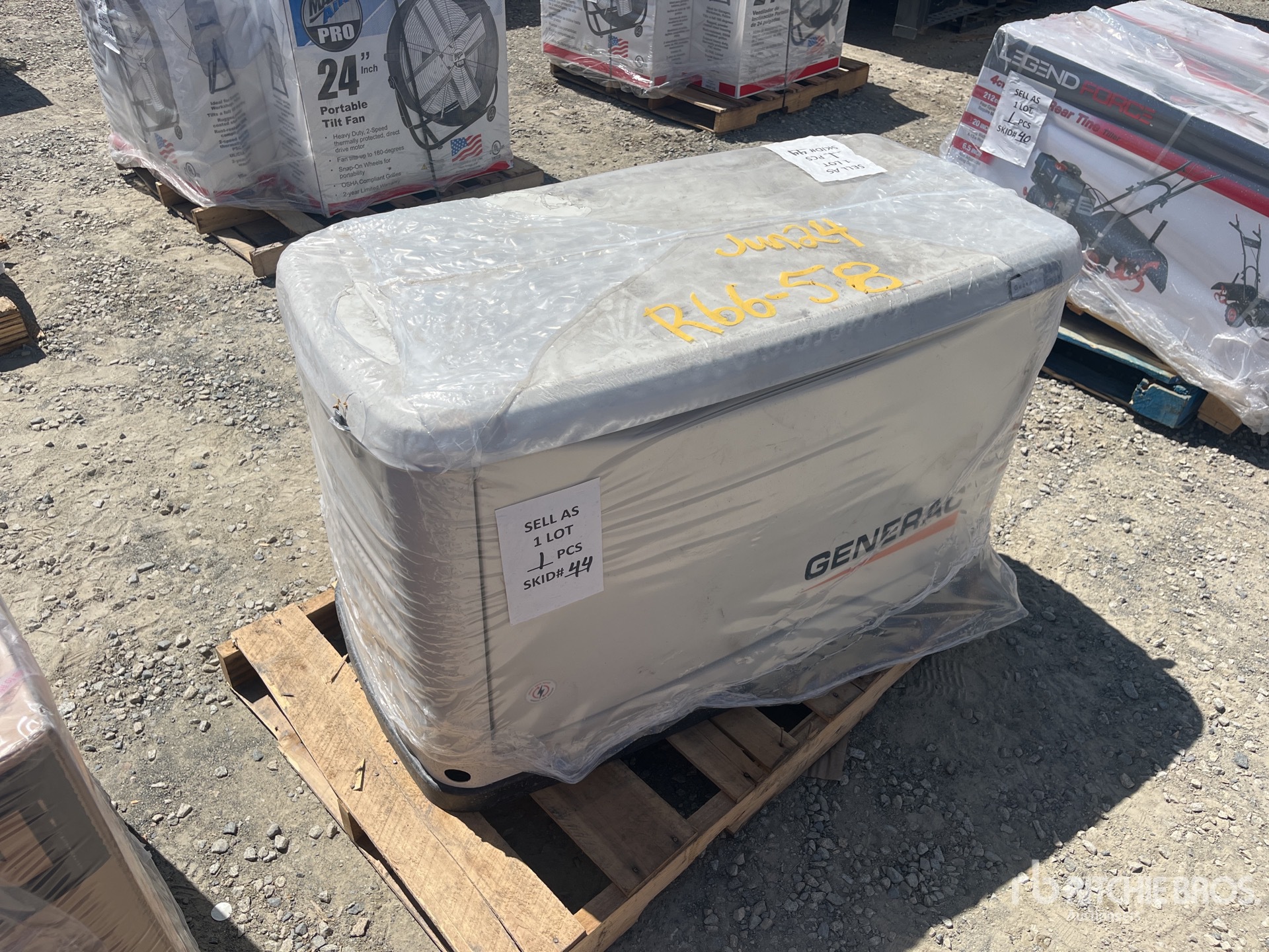 General Appearance with Picture, Right Front Corner