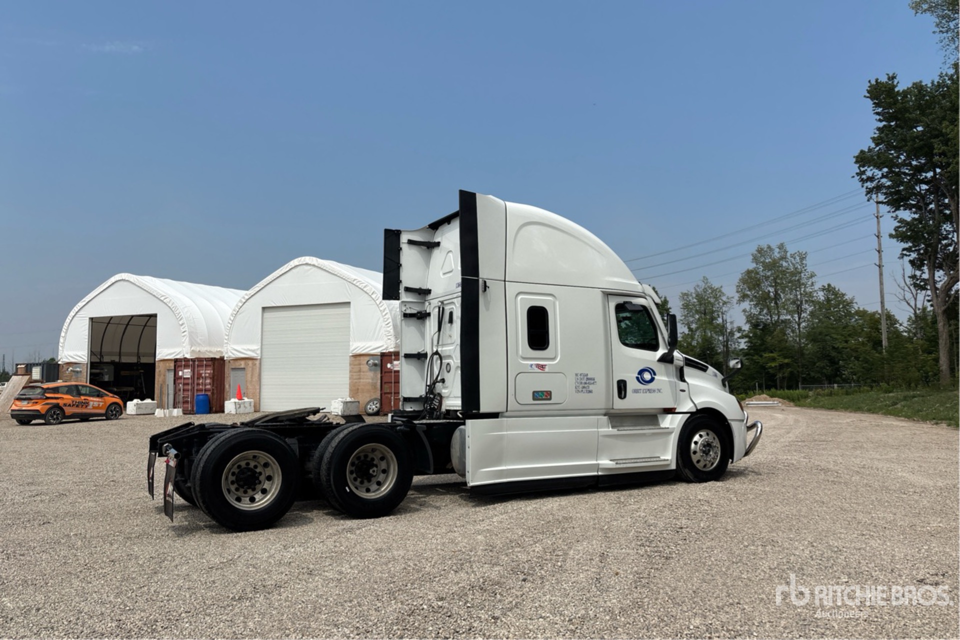 General Appearance with Picture, Right Rear Corner