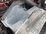 LL880181 - 2020 International LT625: Engine Oil level on Dipstick