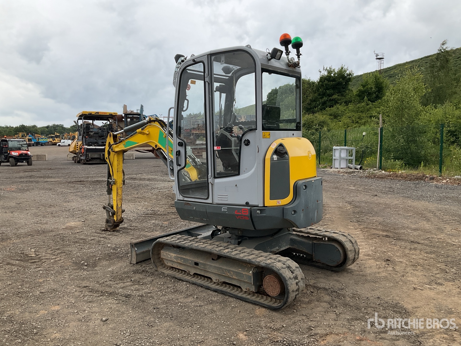 General Appearance with Picture, Left Rear Corner