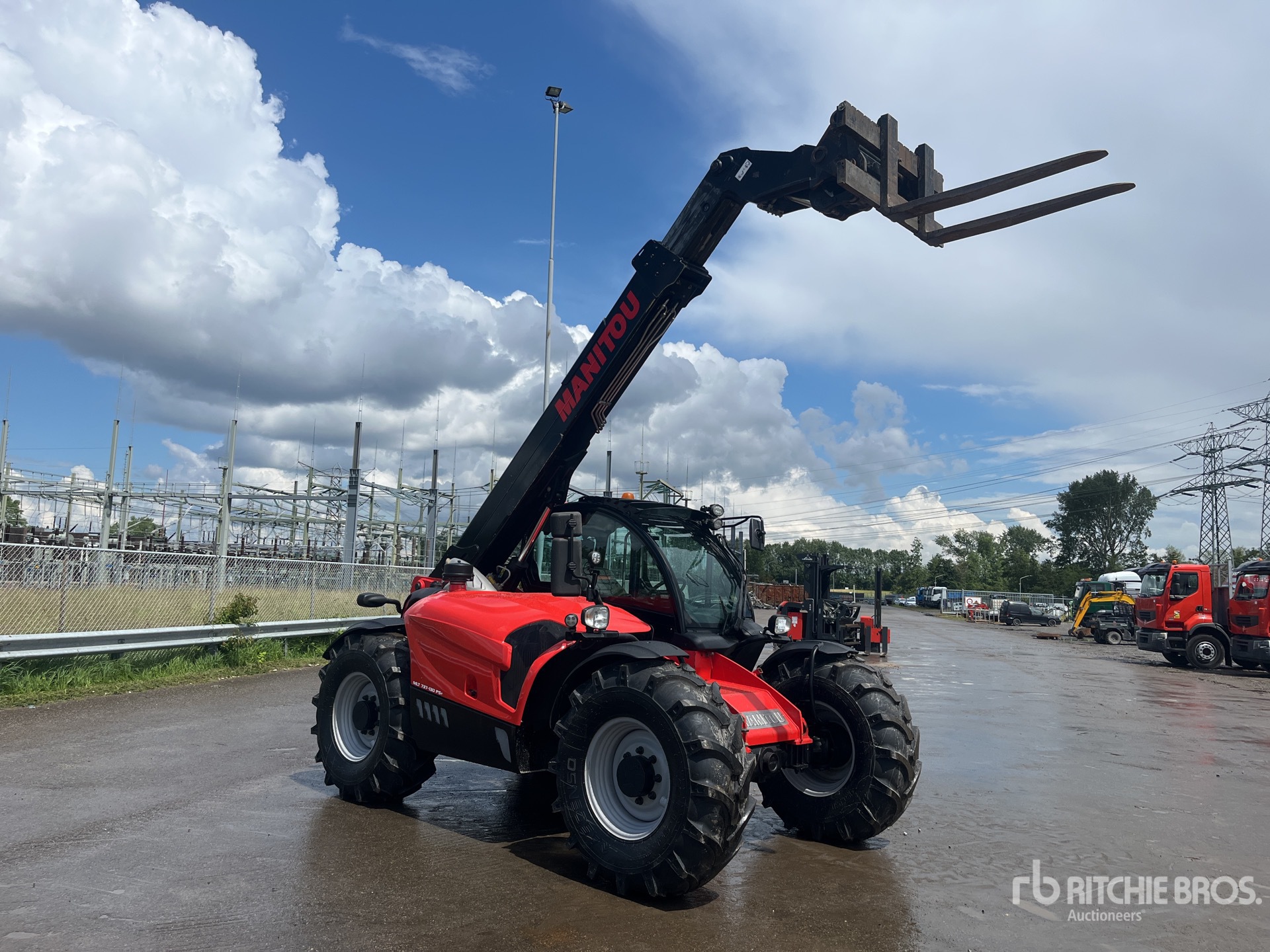 2019 Manitou MLT737-130 PS Premium Telehandler | Ritchie Bros. Auctioneers