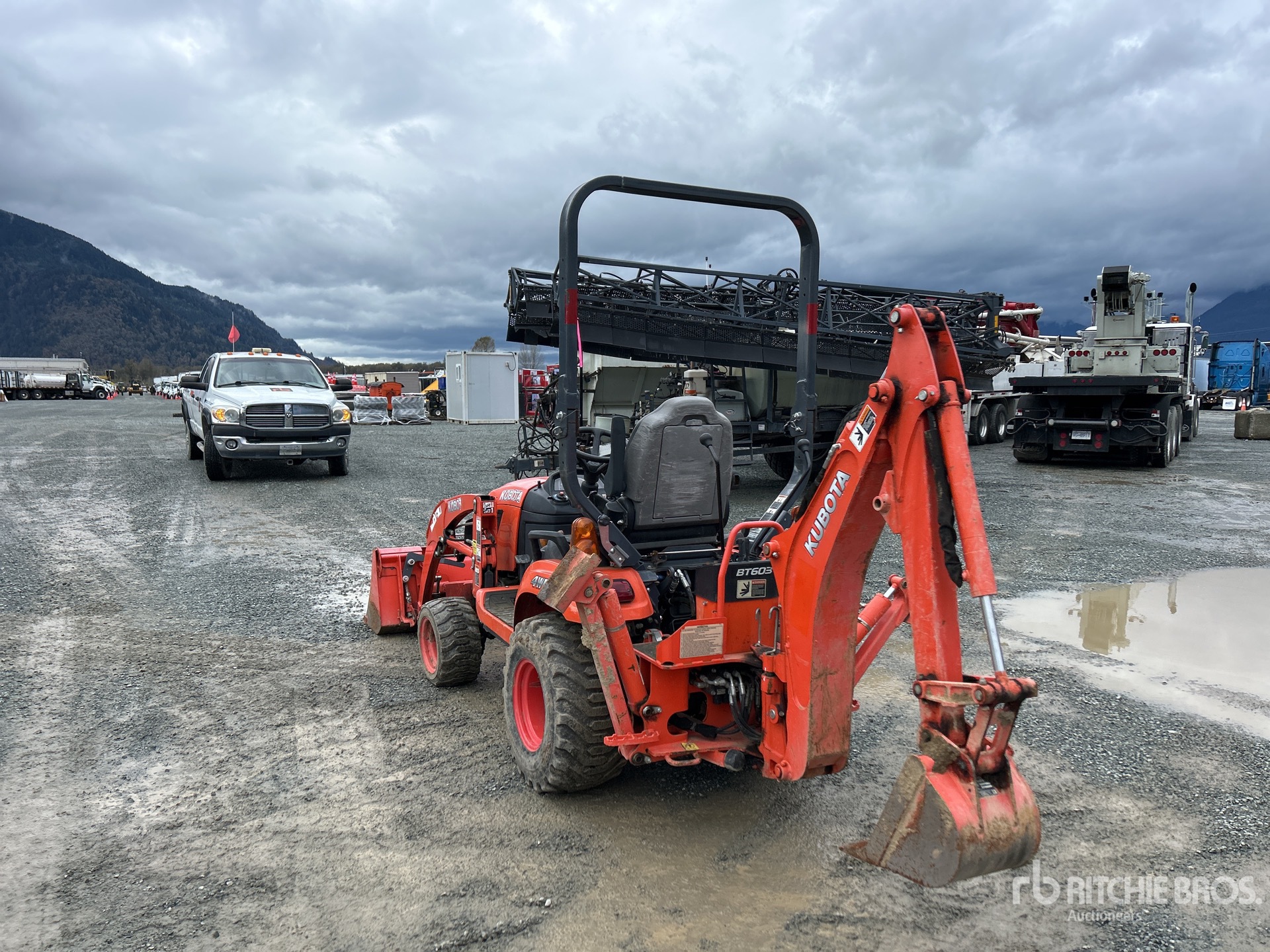 General Appearance with Picture, Left Rear Corner