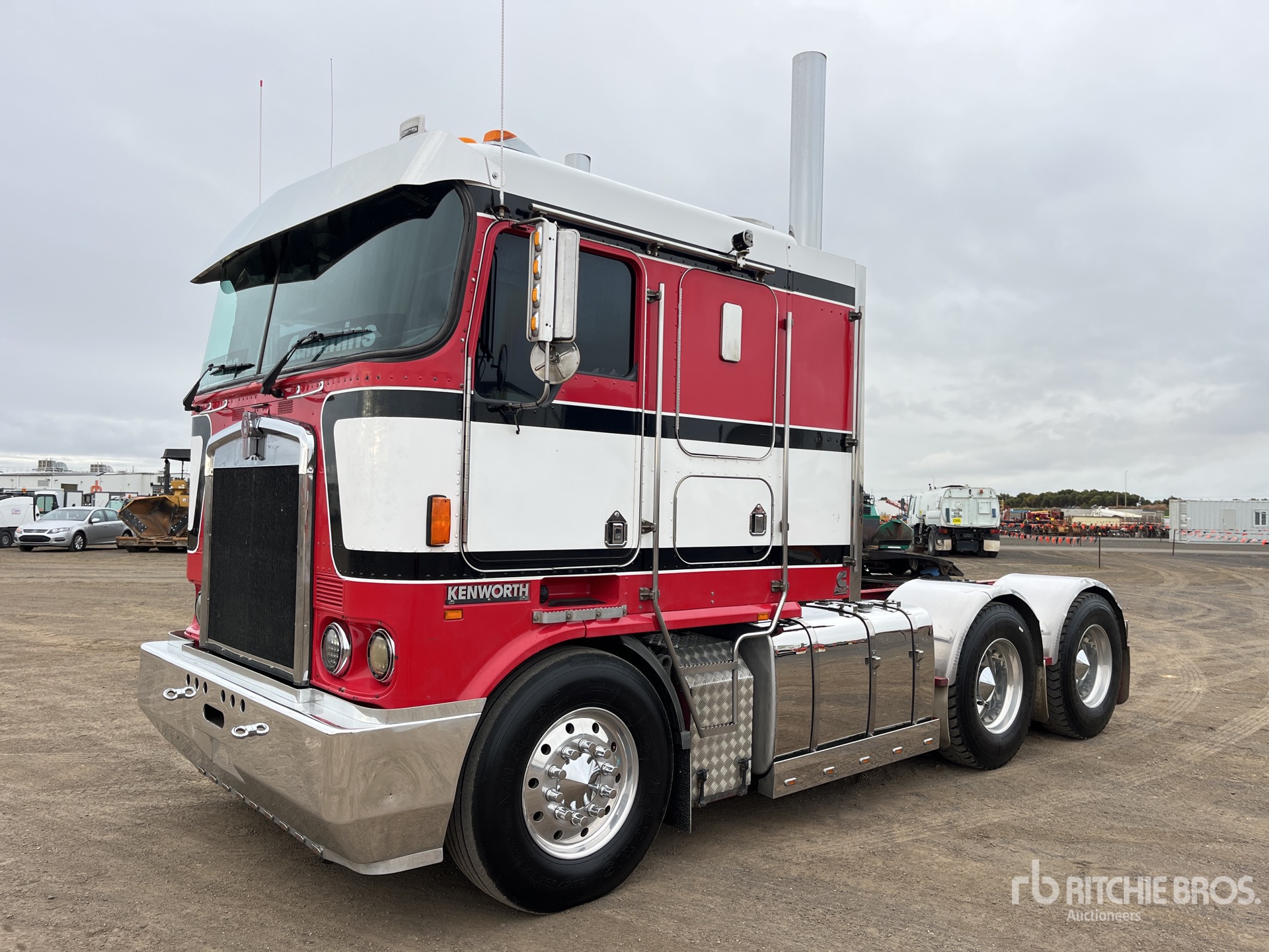 General Appearance with Picture, Right Front Corner