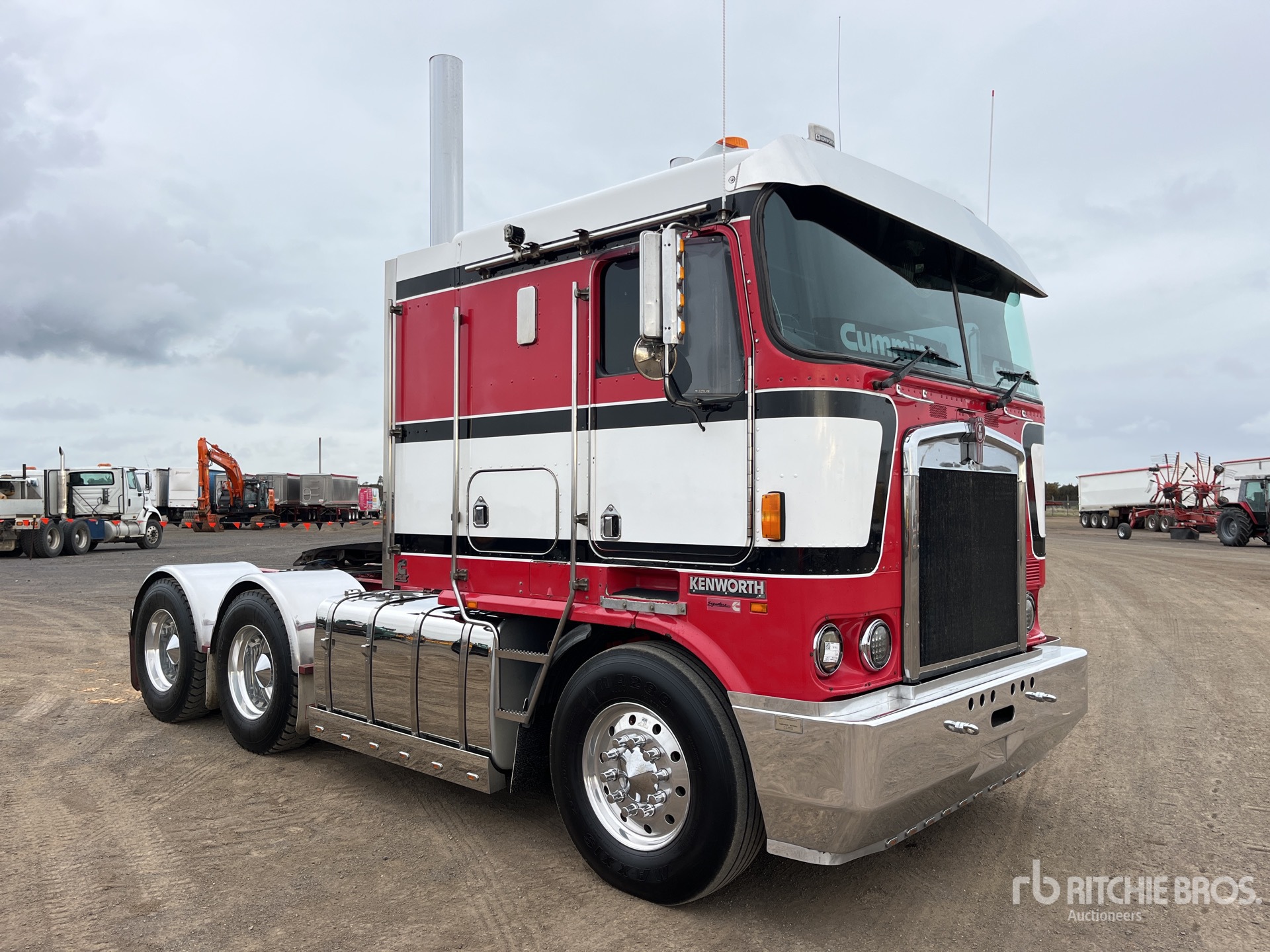 General Appearance with Picture, Left Front Corner