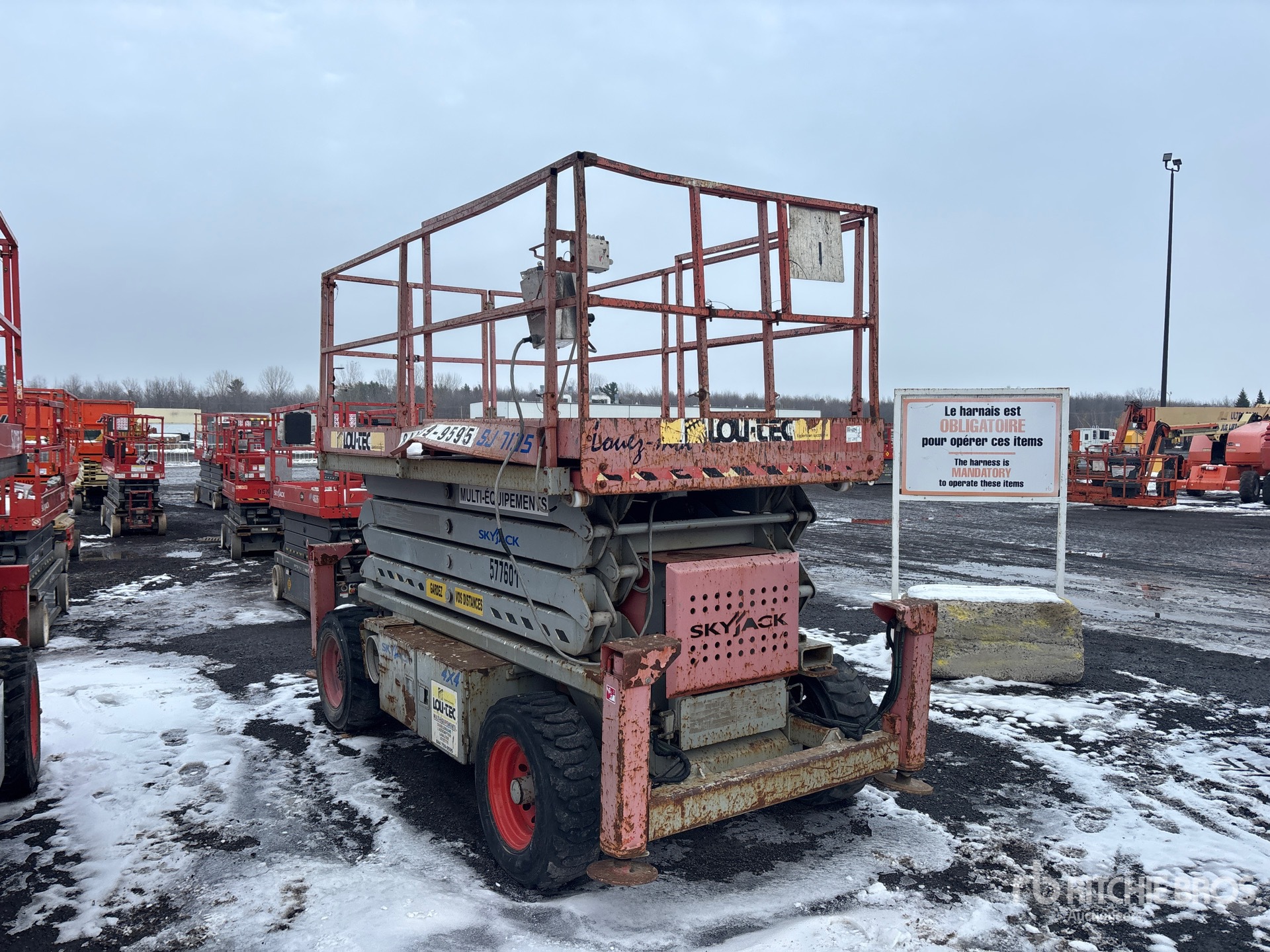 General Appearance with Imagen: esquina trasera izquierda