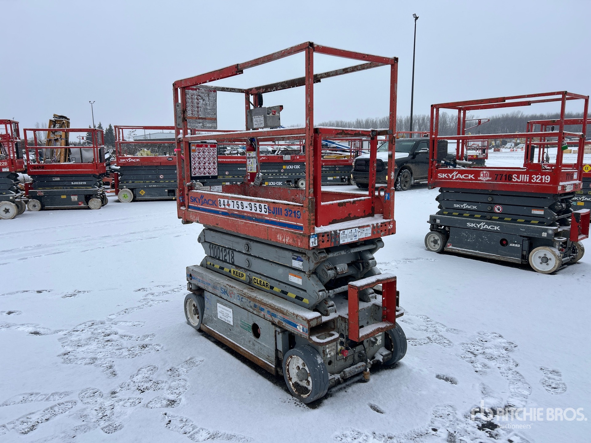 General Appearance with Picture, Left Rear Corner