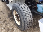Underbody with Right Steer Tire