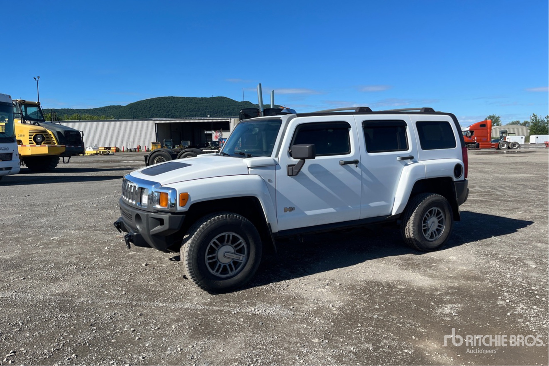 General Appearance with Picture, Left Front Corner